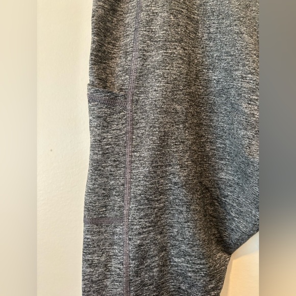 2 pairs of Aerie gray leggings with side pockets size XL - Picture 4 of 15